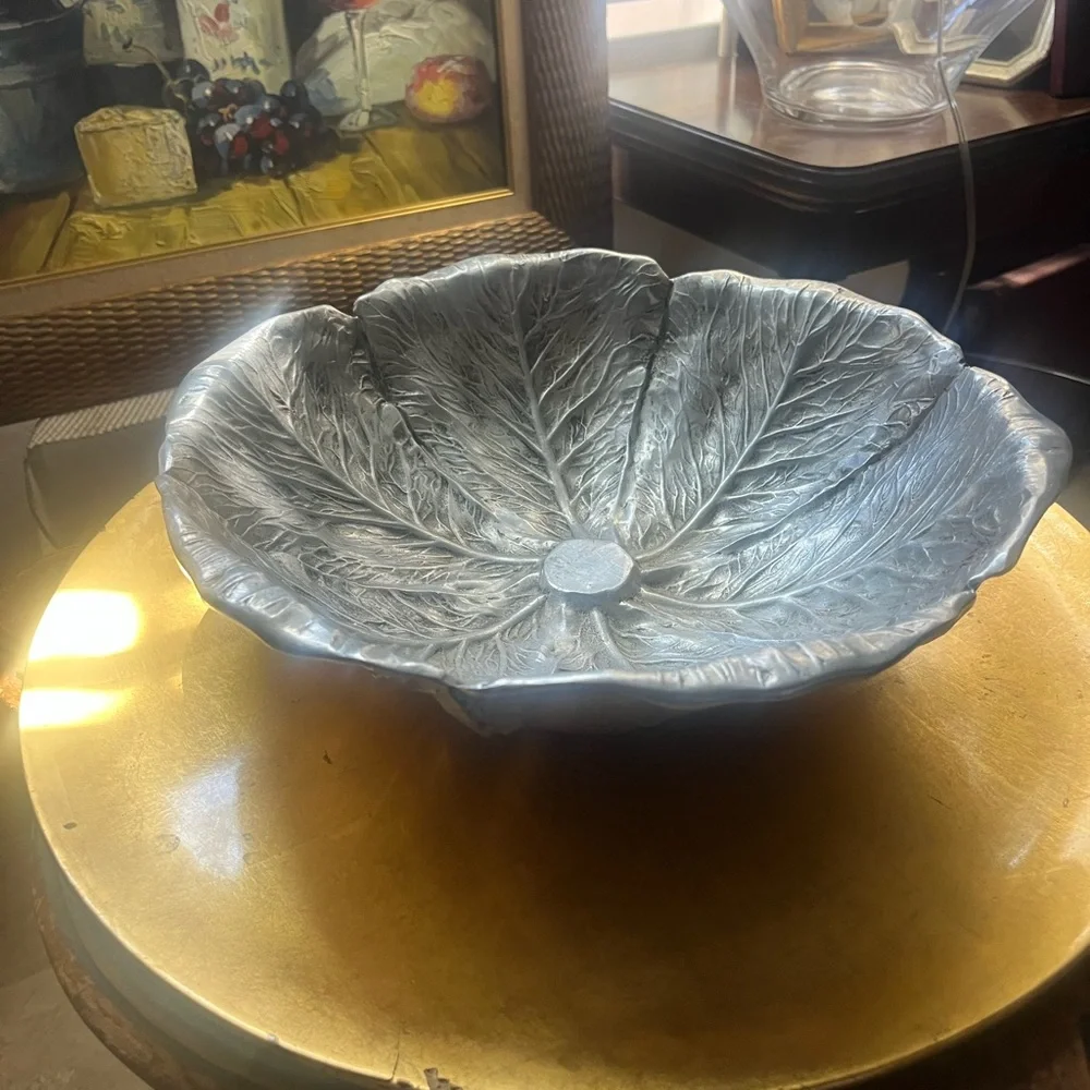 Silver Leaf-Shaped Bowl - Picture 6 of 9